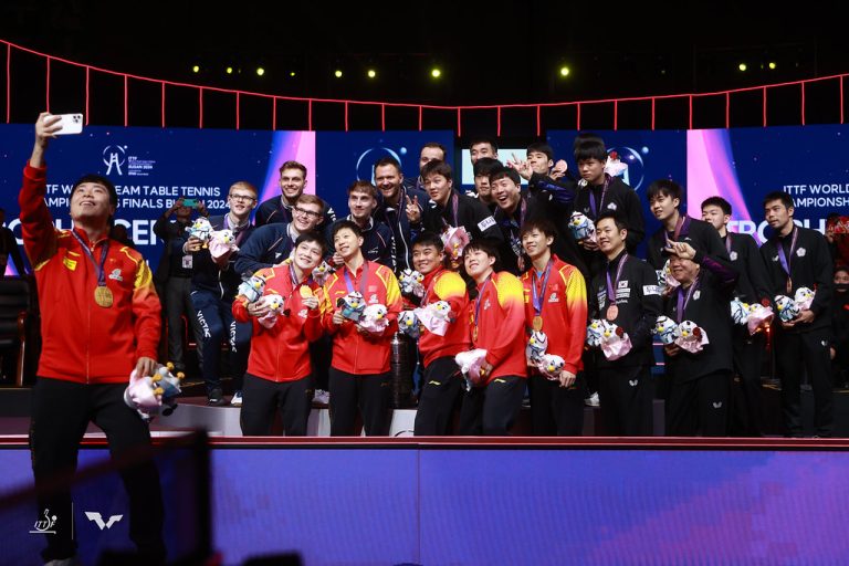 Silver and bronze medals for France at the ITTF World Team Table Tennis Championships Finals in Busan