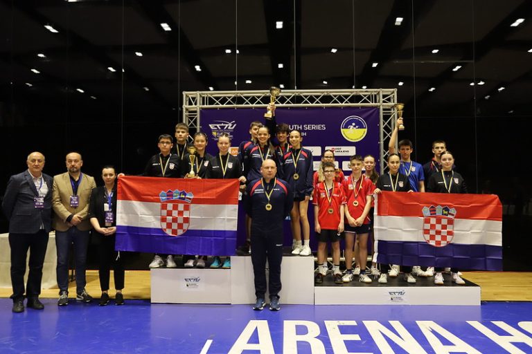 Double gold for Romania in the Under 15 and Under 13 Mixed teams event in Sarajevo