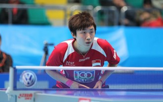 FENG Tianwei breaks Chinese winning streak at Asian Cup