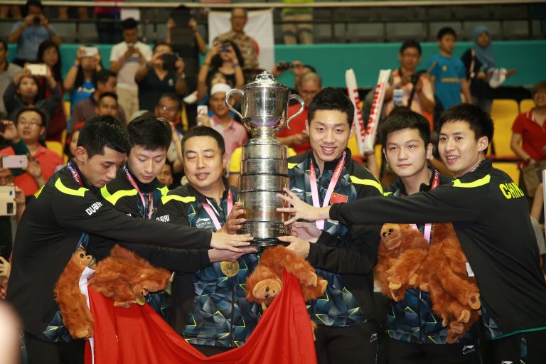 China raises twice its 20th titles of World Champion