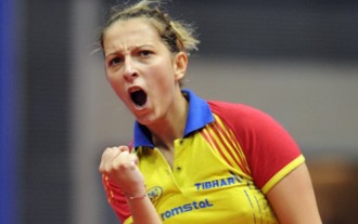 Three titles for Elizabeta SAMARA