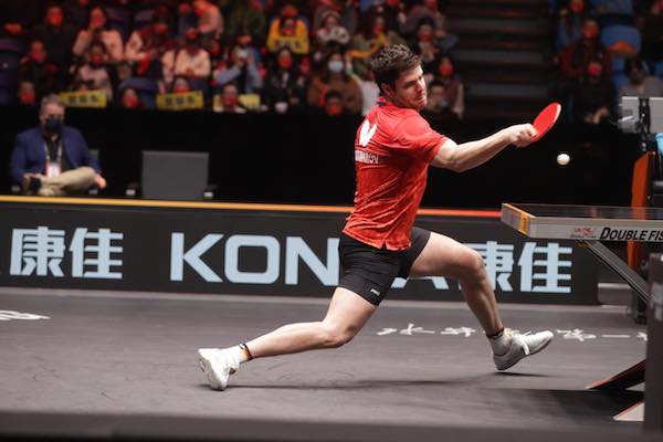 Dima OVTCHAROV beat World champion FAN Zhendong