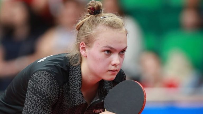 Nadezhda BOGDANOVA delighted home crowd