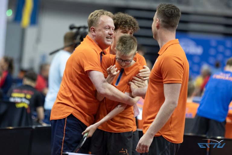 Under 15 Boys: Netherlands reached 14 years old result