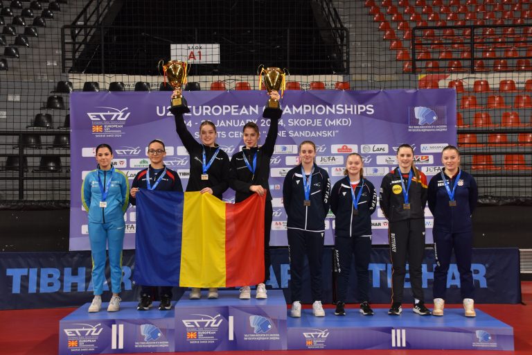 Bianca MEI ROSU and Elena ZAHARIA atop the medal podium in Skopje