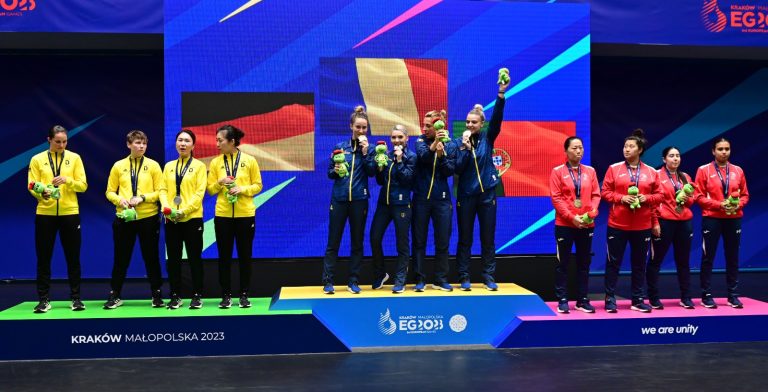 QIU Dang and Nina MITTELHAM clinched gold and booked the ticket for Paris 2024