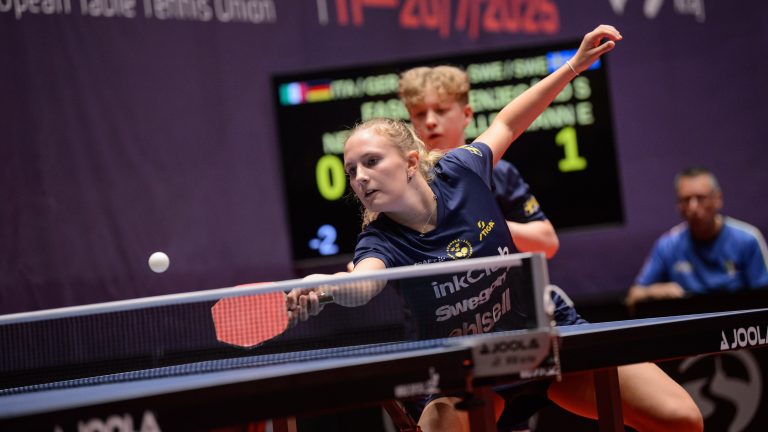 Big Upset Marks Quarterfinal Line-Up in U15 Mixed Doubles