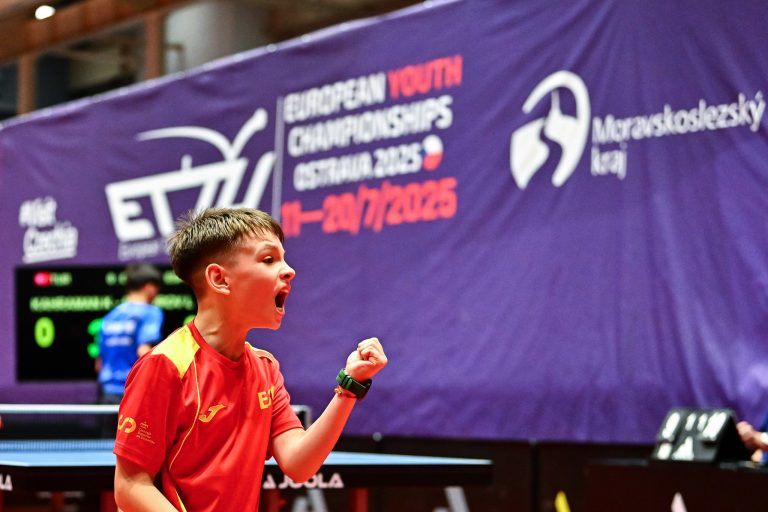 Ladimir MAYOROV’s Brilliance Stuns England and Lifts Spain into the Quarterfinals