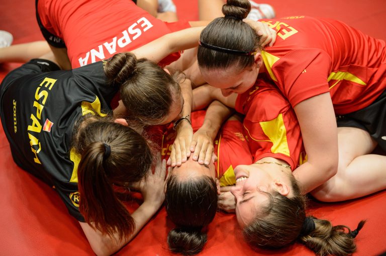 Spain Ends Romania’s Medal Streak in Emotional Quarterfinal Clash