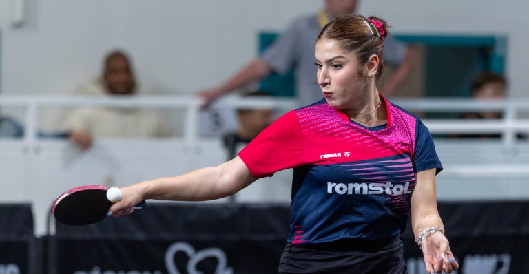 Bianca MEI ROSU Shines in U19 Girls’ Event, Finishes Opening Day Unbeaten in Tours